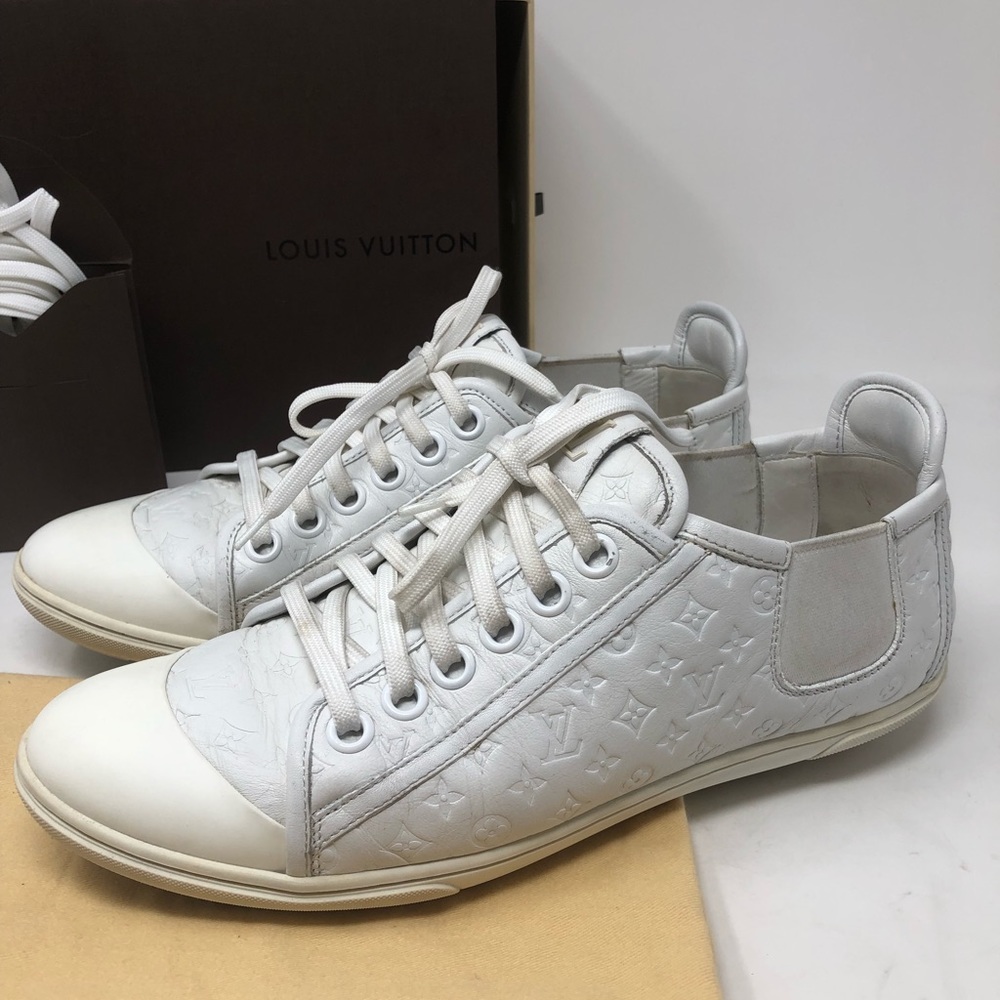 Authentic Louis Vuitton white leather sneakers - Picture 2 of 8